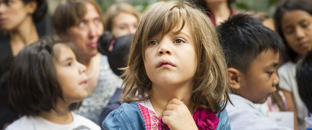 Niña en un centro de recepción de refugiados en Roma, Italia. Crédito: Rick Bajornas/ONU.